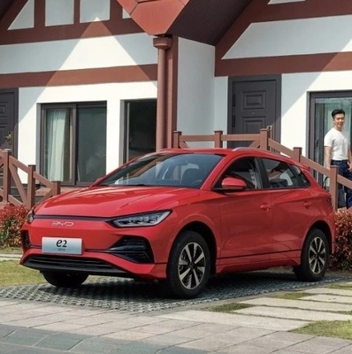 Закрытый тип кузова PHEV Byd E2 Электромобиль 2023 Дизайн диапазон 405 км быстрая зарядка