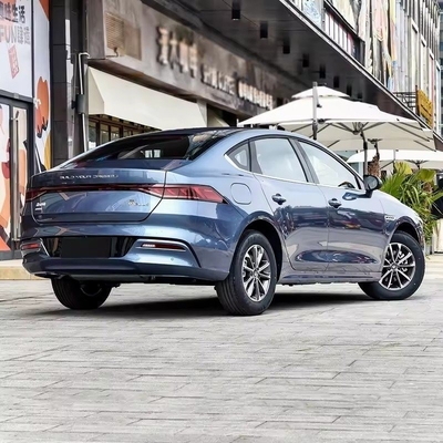 Энергетическое транспортное средство Byd Qin Plus Dm-I 2024 Гибридное топливо и передовая литиевая батарея