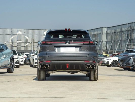 2024 Changan Uni-V 2,0t Седан с максимальной мощностью 245/45 R20 и пробегом ≤10000 км