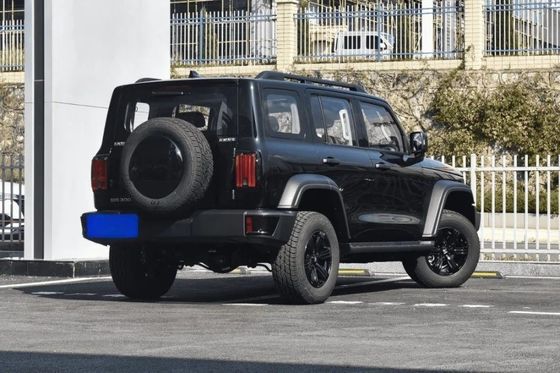 Автомобиль с бензиновым резервуаром Great Wall 300 2024 2.0t Conqueror с объемом 1967