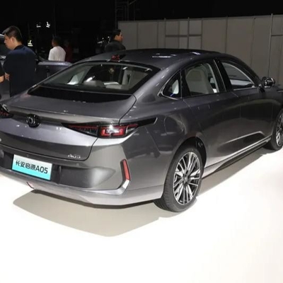 Большой седан Air Plug-in Hybrid EV Подержанный автомобиль 1.0-1.6L Дипломатия Чанг прайм Qiyuan A05