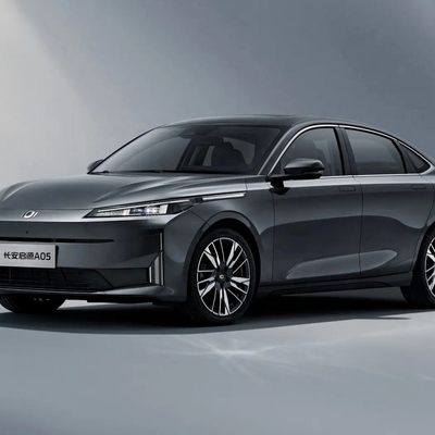 4-дверный 5-местный седан 2024 Чан Ан Qiyuan A05 Air Plug-in Hybrid Electric Vehicle
