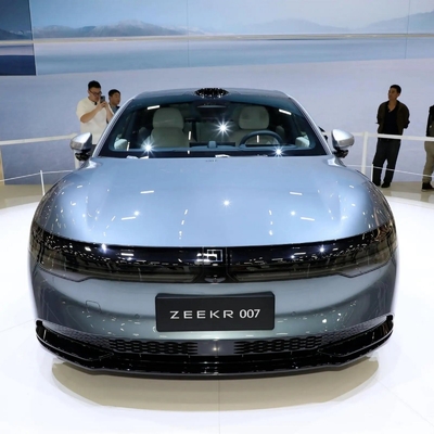 Левое рулевое управление Zeekr 007 высокоскоростной 4WD электрический автомобиль с онлайн-направлением и дальностью 870 км