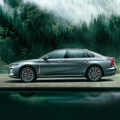 Подержанный FAW Hongqi H5 2024 2.0T Седан 8AT Gear FWD Плавная версия Подержанный автомобиль