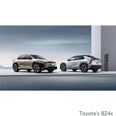 Электромобили Toyota Bz4X 2WD с емкостью батареи 66,7 кВтч и максимальной скоростью 160 км/ч.