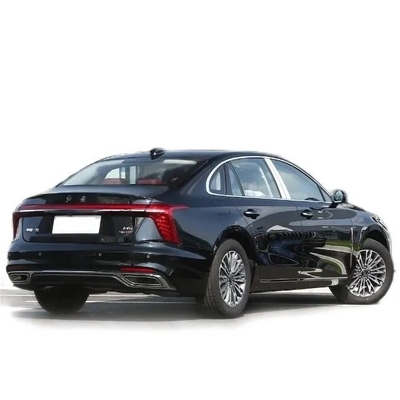 Hongqi H5 4-дверный 5-местный седан с максимальной скоростью 230 км/ч и автоматической коробкой передач