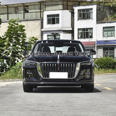 Hongqi H9 2022 2.0t Zhilian Qichang Version Белый гибридный автомобиль для превосходных характеристик