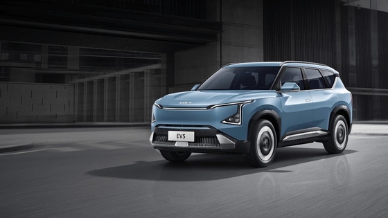Чистый электрический внедорожник KIA EV5 8 Ультразвуковые радары 0,45 ч Быстрое заряжение Постоянное круизирование