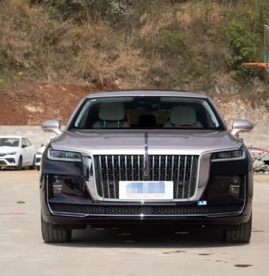 Энергетический электромобиль Hongqi E-HS9 6 мест Белый четырехколесный автомобиль с FWD приводом
