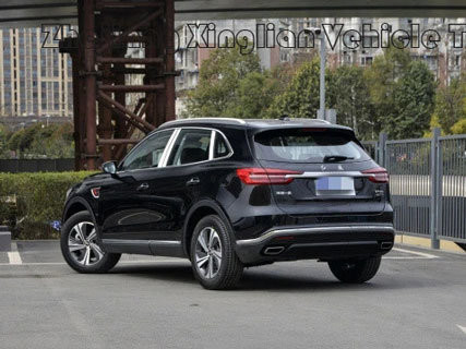 Кузовный стиль Седан FAW Hongqi HS5 Автомобиль 1.6-2.0L Дисплименты