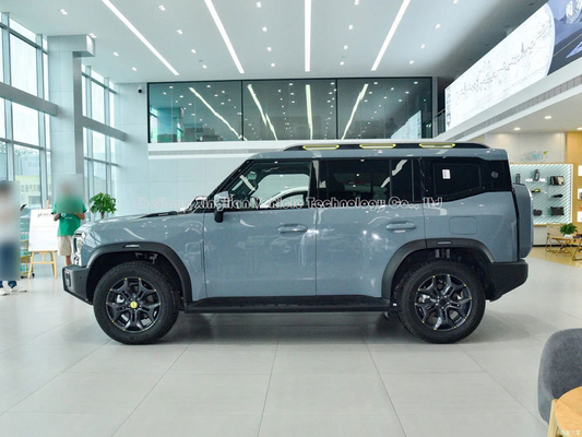 На заказ Jetour 2.0t Traveler MID Размер 8amt 4WD 254PS L4 SUV 5 дверей 5 мест